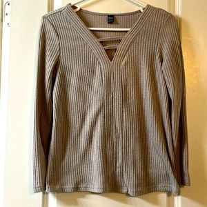 Grey V neck light long sleeve